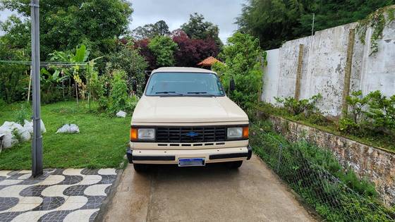 CHEVROLET VERANEIO 4.1 CUSTOM DE LUXE 8V GASOLINA 4P MANUAL